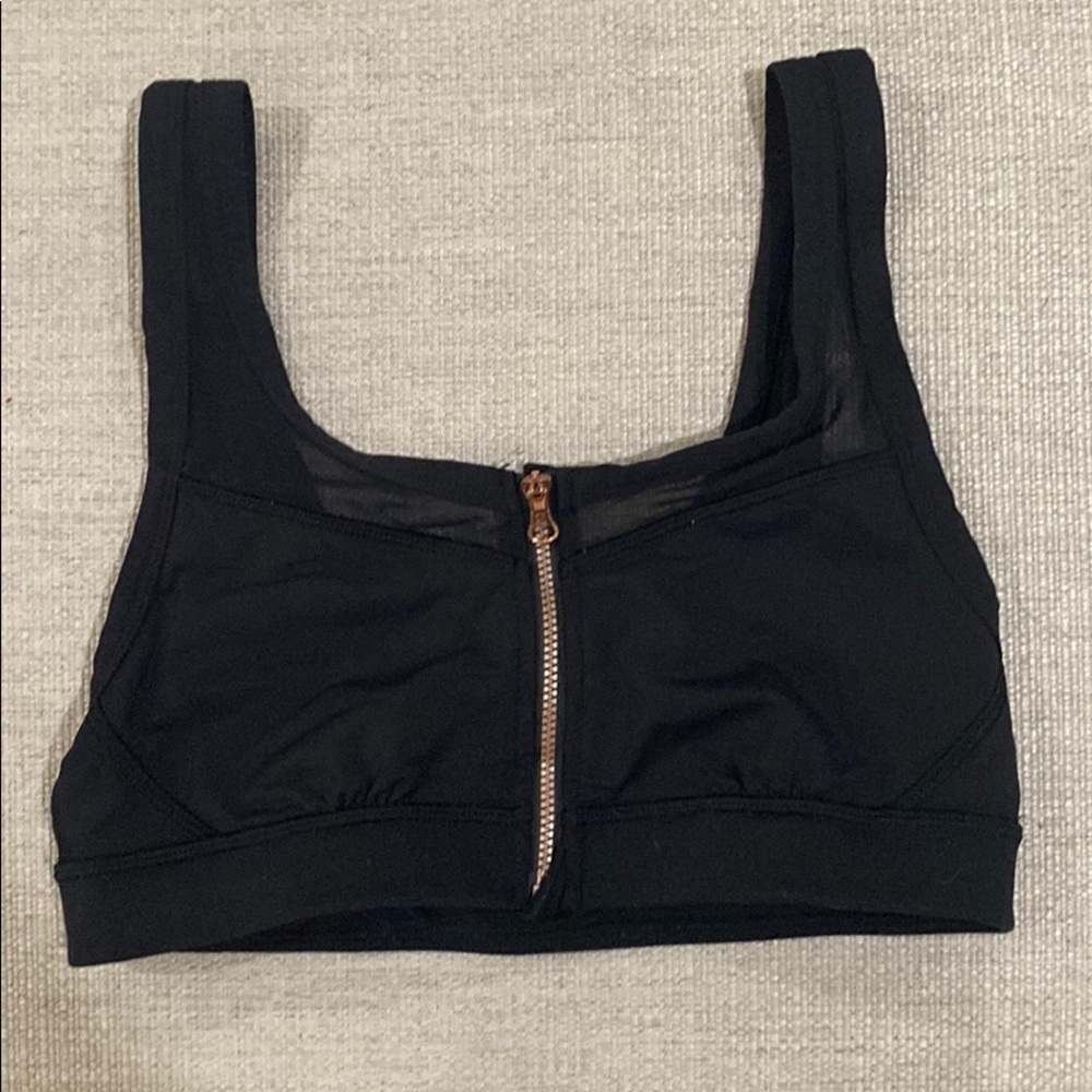 Lulu lemon sports bra